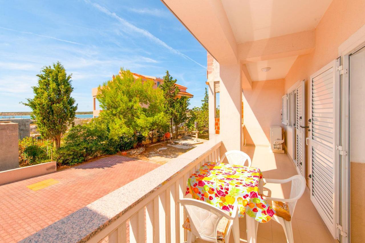 Apartments Facini Kosljun Экстерьер фото